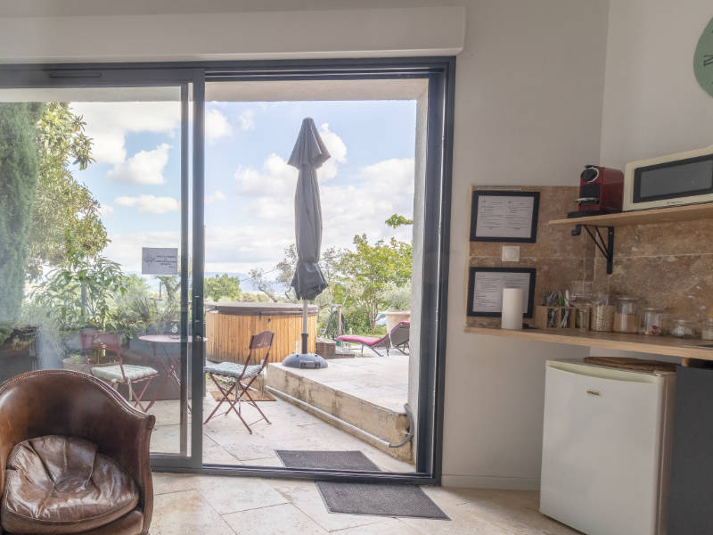 suite olivier avec spa a pertuis terre luberon 1